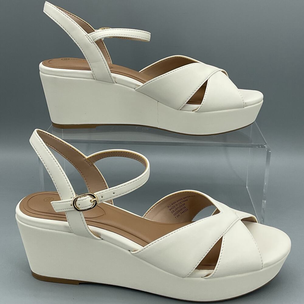 NEW Giani Bernini Women’s Jayleen Platform Wedge Sandals White Size 7.5M